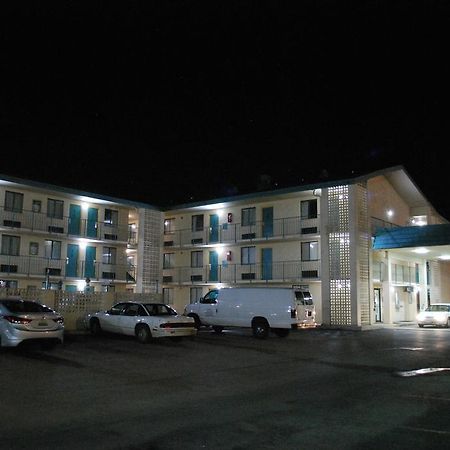 Bama Inn Huntsville Buitenkant foto