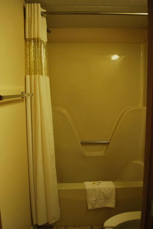 Bama Inn Huntsville Kamer foto