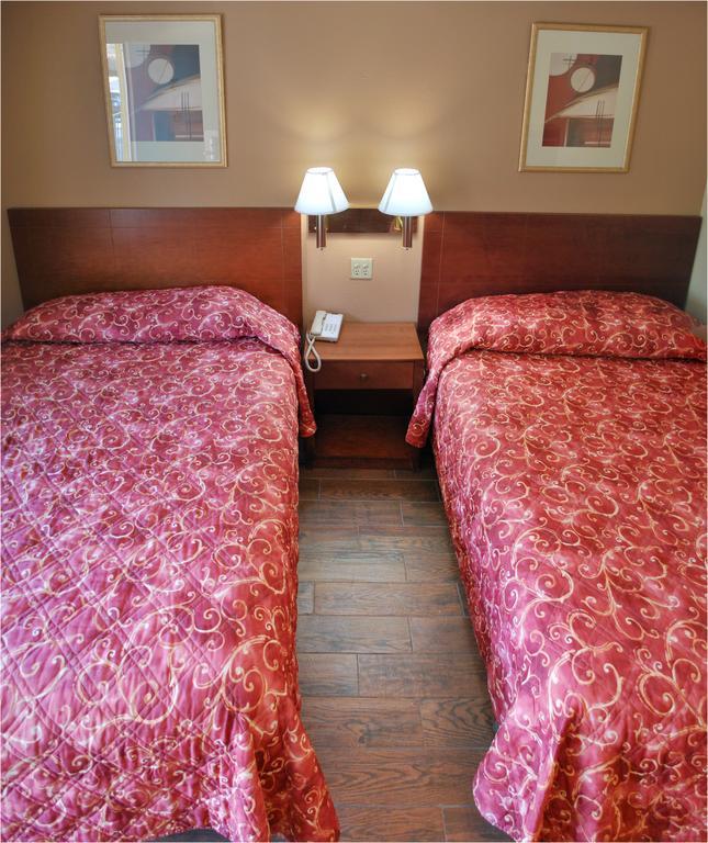 Bama Inn Huntsville Kamer foto