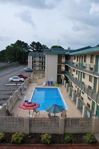 Bama Inn Huntsville Buitenkant foto